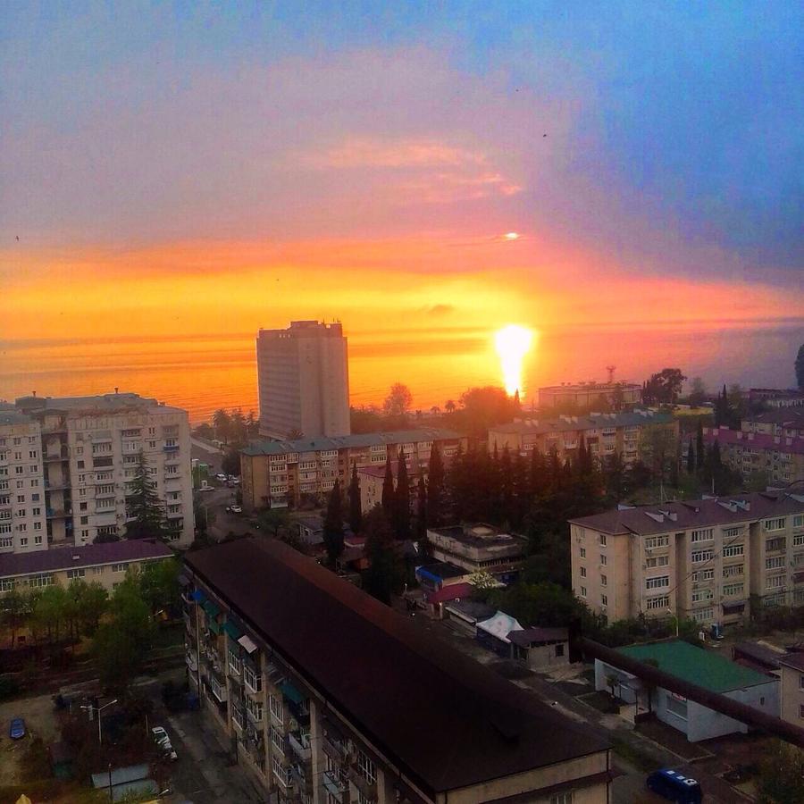 Гагринское Гнездышко Gagra Ngoại thất bức ảnh